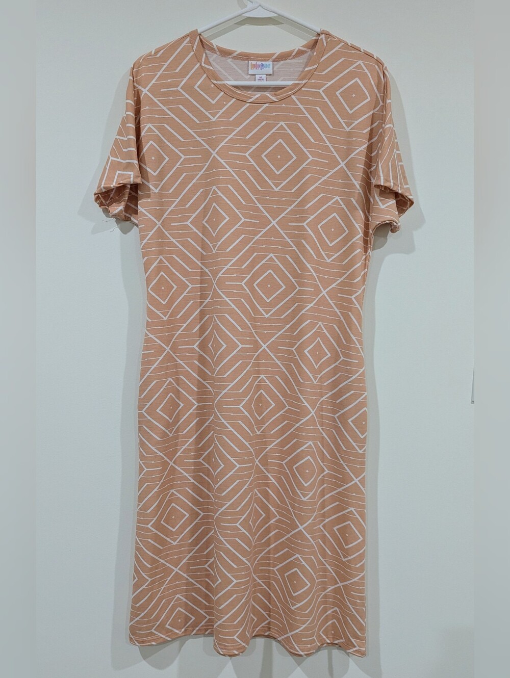 LuLaRoe Peach and White Geometric Short Sleeve Dress